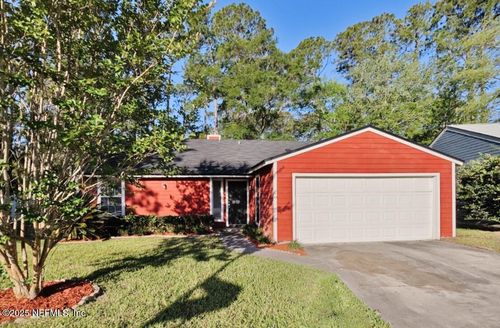 10268 Pine Breeze Rd W, Jacksonville, FL, 32257-7585 | Card Image