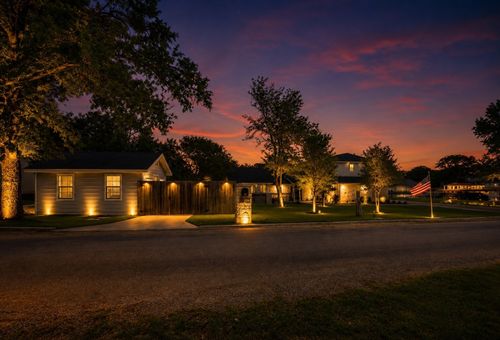 608 Casas Del Norte Ct, Granbury, TX, 76049-1463 | Card Image