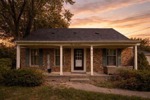 5700 Gentian Ct Se, Kentwood, MI, 49508-6403 | Card Image