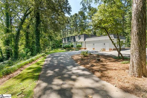101 Longwood Ln, Greenwood, SC, 29646-9262 | Card Image