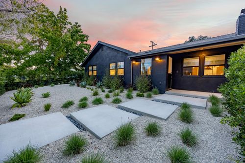 23 Calaveras Ave, GOLETA, CA, 93117-1333 | Card Image