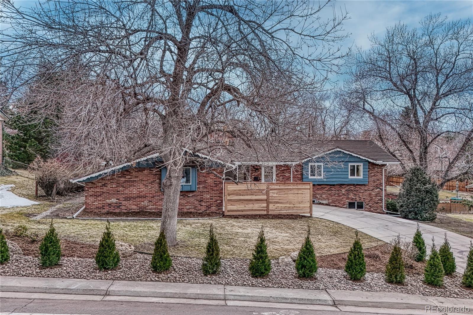 Simms St, Lakewood, CO 80215