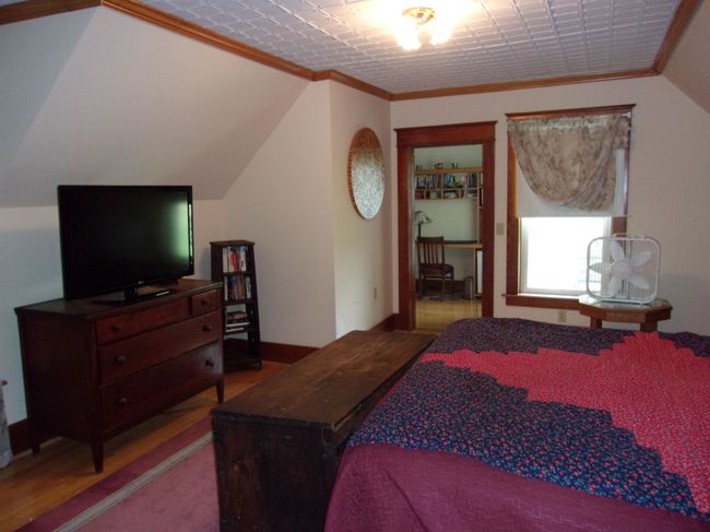 144 Elm St, House other with 5 bedrooms, 5 bathrooms and null parking in Barton VT | Image 18