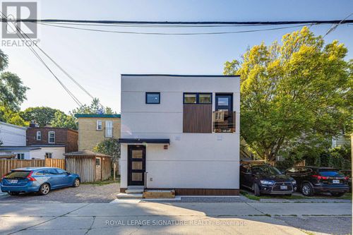 lower-20 Kewbeach Ave, Toronto, ON, M4L1B7 | Card Image