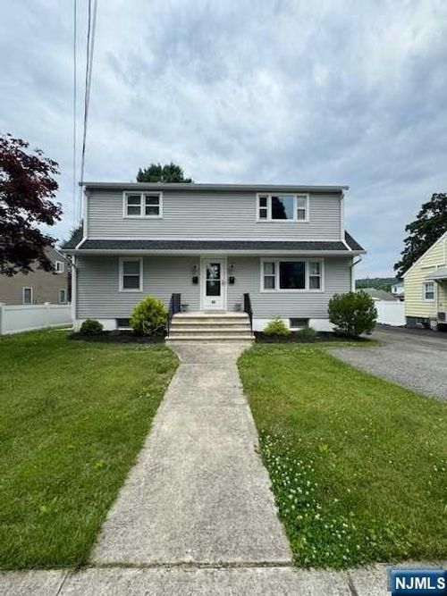 60 8th Ave, Hawthorne, NJ, 07506-1754 | Card Image