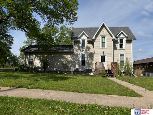 1019 N 7th St, Beatrice, NE, 68310-2340 | Card Image