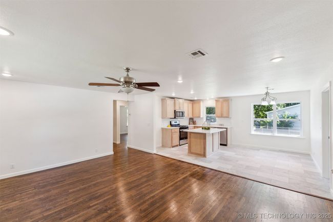 201 W 9 Th St, House other with 2 bedrooms, 1 bathrooms and null parking in Claremore OK | Image 10