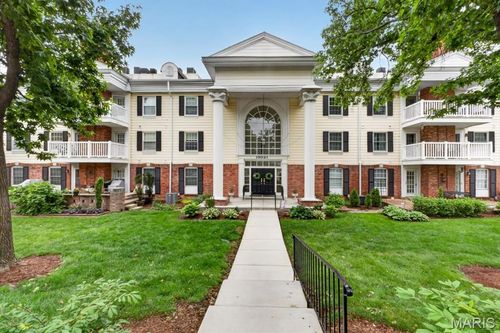 9-15021 Claymoor Ct, Chesterfield, MO, 63017-7854 | Card Image
