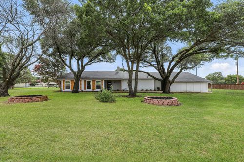 133 Crown Rd, Willow Park, TX, 76087-9061 | Card Image