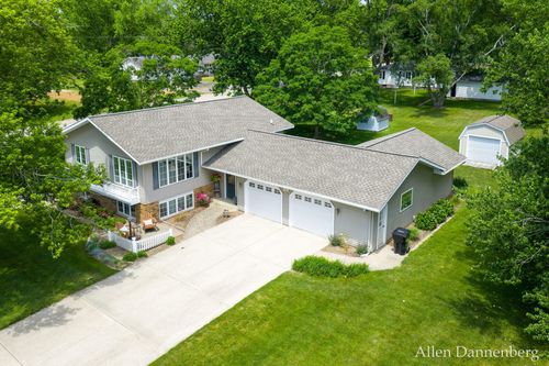 10497 Beechnut Ln, Zeeland, MI, 49464-1414 | Card Image