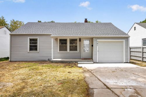 747 S Clifton Ave, Wichita, KS, 67218-1930 | Card Image