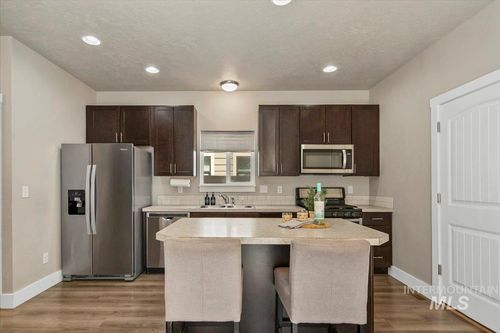 315 E Denver St, Caldwell, ID, 83605-2828 | Card Image