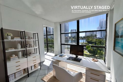 apt-424-1000 Parkview Dr, Hallandale Beach, FL, 33009-2985 | Card Image