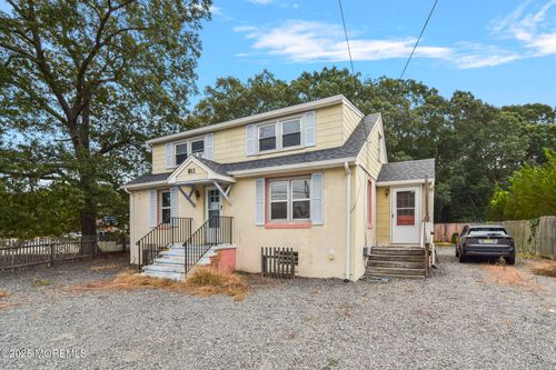 811 S Main St, Forked River, NJ, 08731 | Card Image