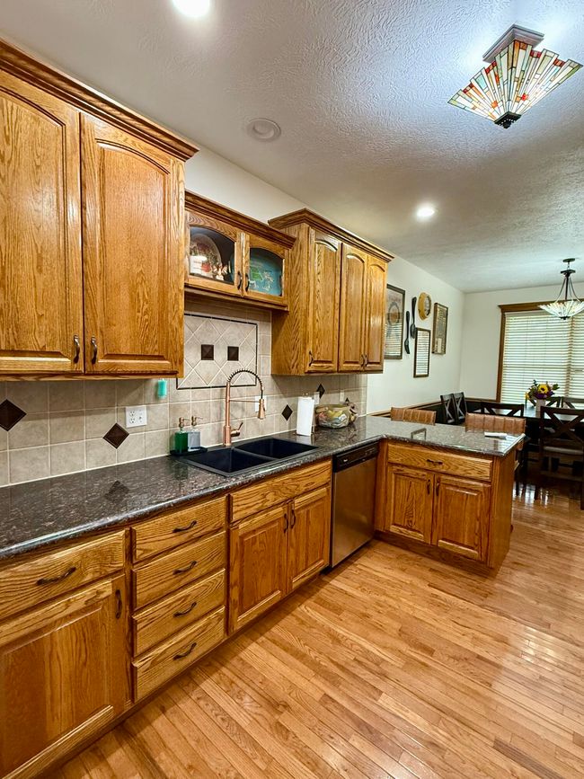 Kitchen | Image 16
