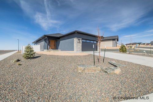 4024 Saddleback Ln, Cheyenne, WY, 82001-9136 | Card Image