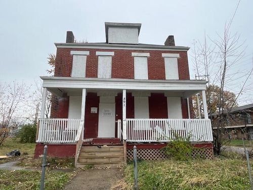 891 E Mound St, Columbus, OH, 43205-2391 | Card Image