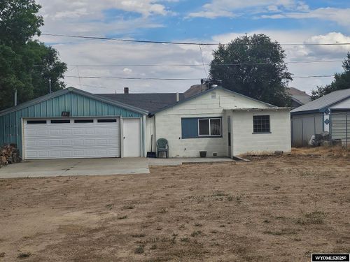231 Logan St, Green River, WY, 82935-5204 | Card Image