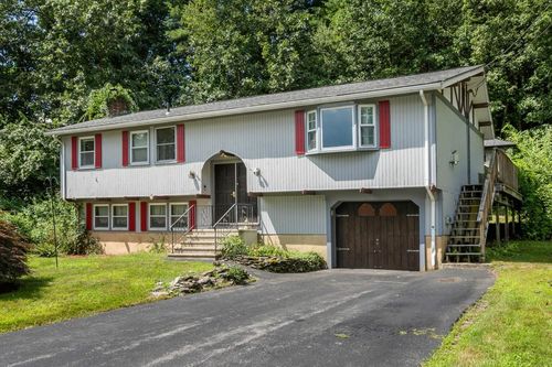 14 Scenic Dr, Derry, NH, 03038-3921 | Card Image