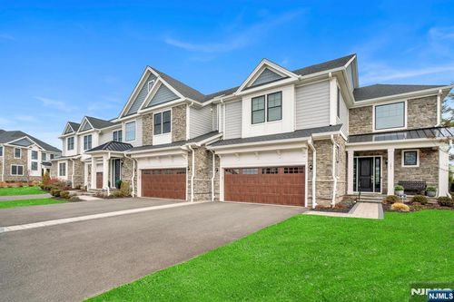 179 Woodmont Dr, Woodcliff Lake, NJ, 07677 | Card Image