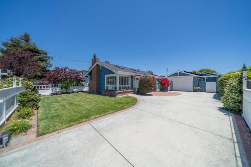 4120 Court Dr, Santa Cruz, CA, 95062-5211 | Card Image