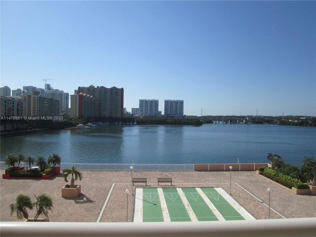 APT-1414 - 250 174 Th St, Condo with 1 bedrooms, 2 bathrooms and null parking in Sunny Isles Beach FL | Image 25