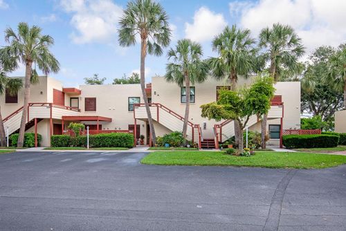523 Spring Lakes Blvd, BRADENTON, FL, 34210-4553 | Card Image
