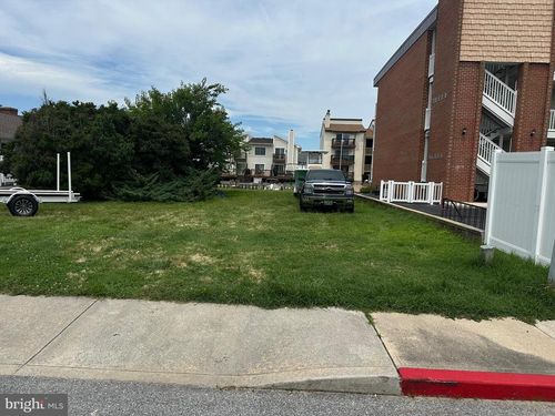 726 Mooring Rd, OCEAN CITY, MD, 21842-4912 | Card Image