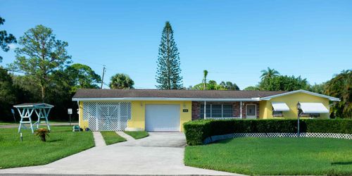 8006 Santana Ave, FORT PIERCE, FL, 34951-1778 | Card Image