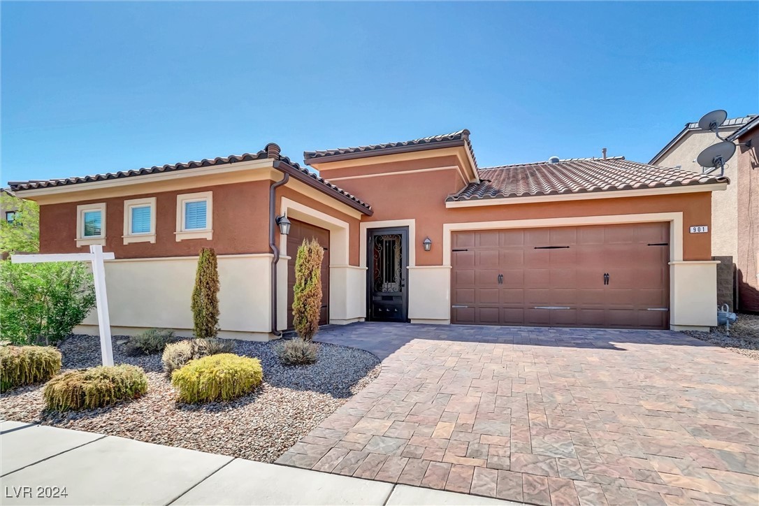 Gatesbridge Ave, Henderson, NV 89012