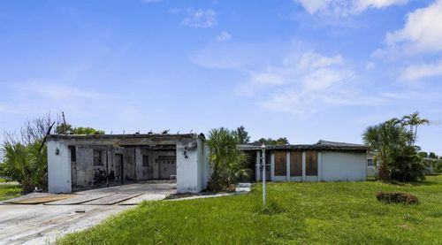 189 Cummins Ave Ne, PORT CHARLOTTE, FL, 33952-9003 | Card Image