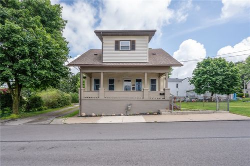 206 Ligonier St, Derry, PA, 15627-1631 | Card Image