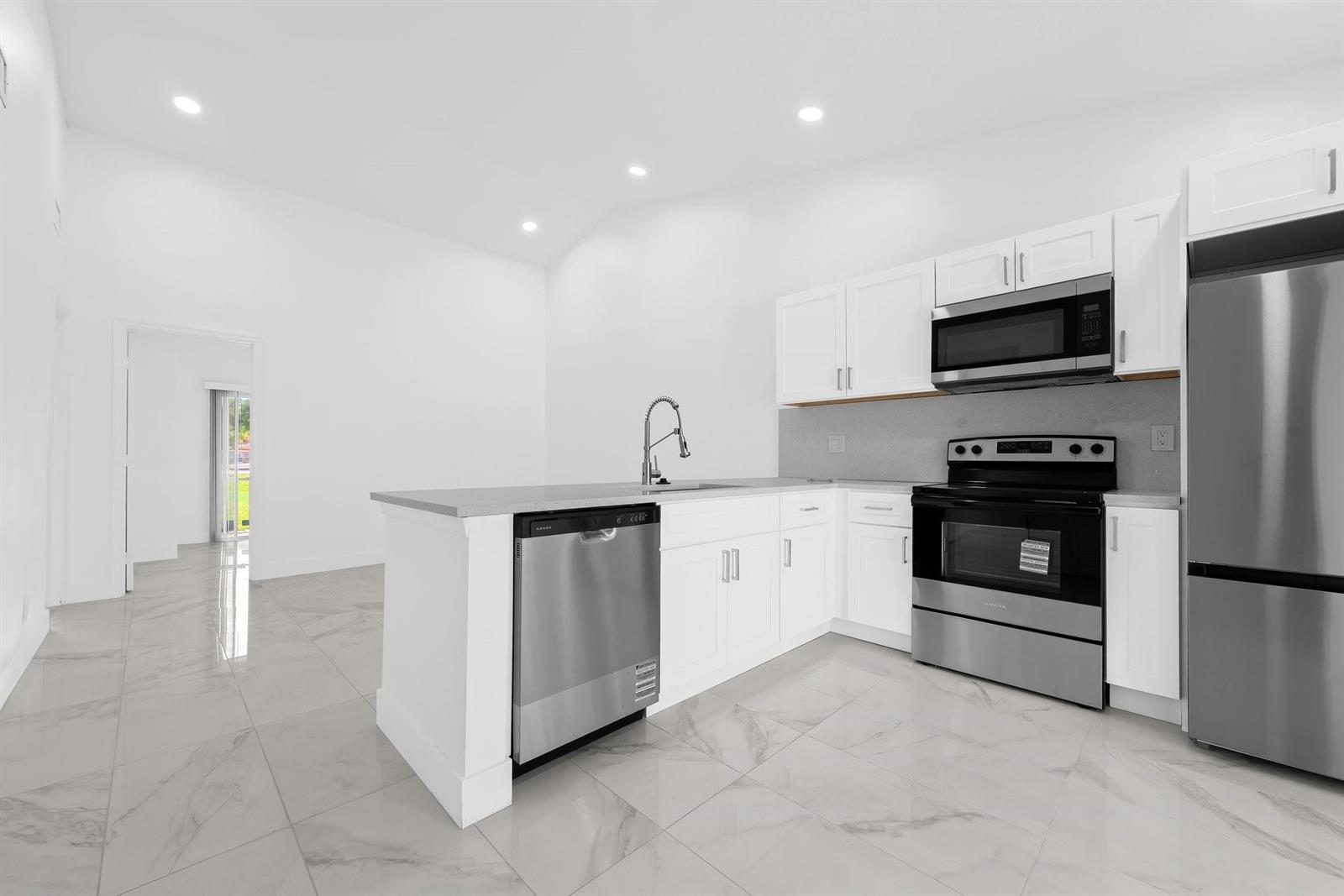 Residential Lease in Coral Springs 3