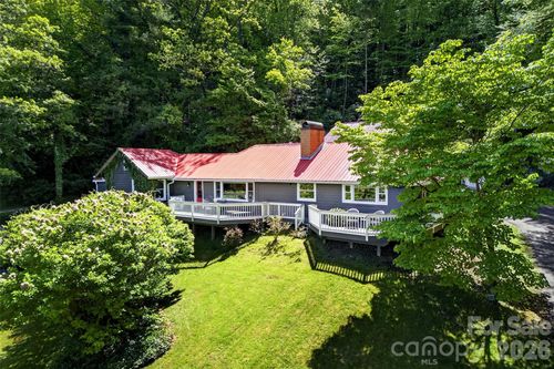 75 Old Lakey Gap Rd, Black Mountain, NC, 28711-9714 | Card Image