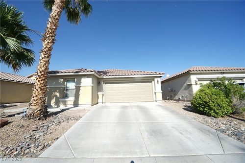6040 Eganridge Ct, North Las Vegas, NV, 89081-6524 | Card Image