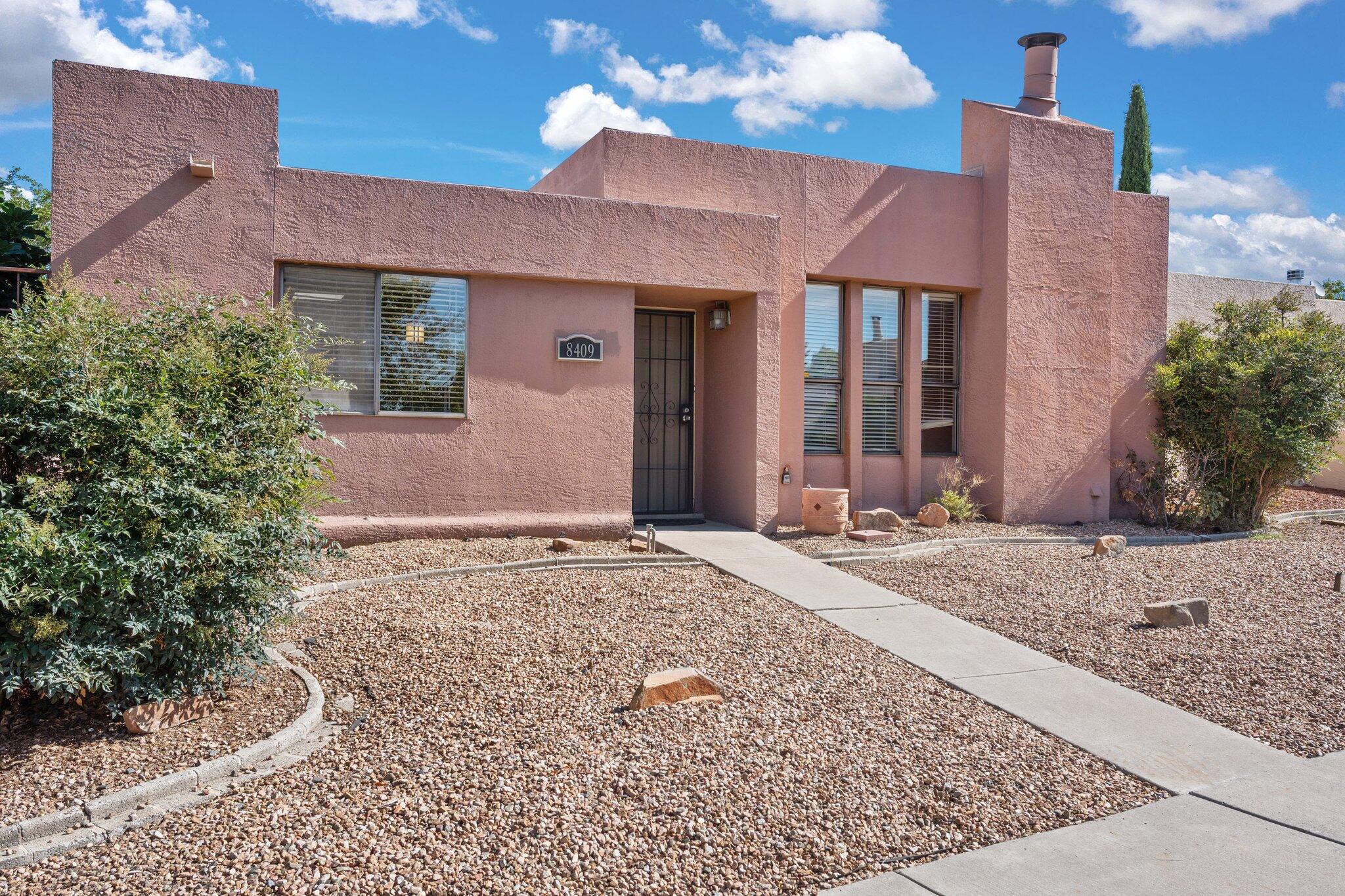 Racheleigh Rd, Albuquerque, NM 87109