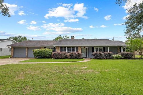 2040 Chevy Chase Ln, Beaumont, TX, 77706-2609 | Card Image