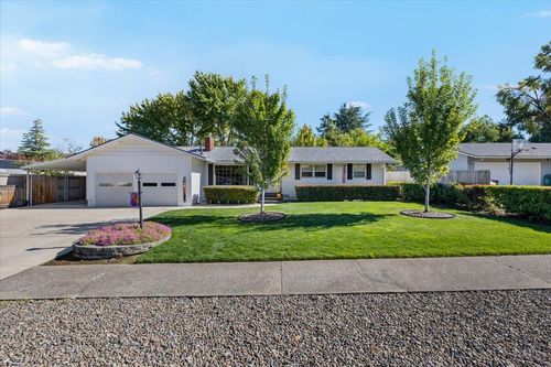 1536 Oleander St, Medford, OR, 97504-5427 | Card Image