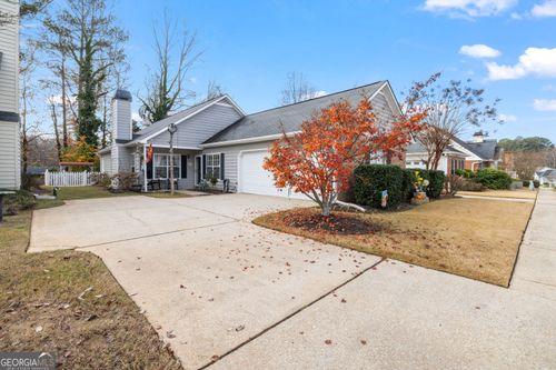 195 Woodgate Dr, Fayetteville, GA, 30214-2451 | Card Image