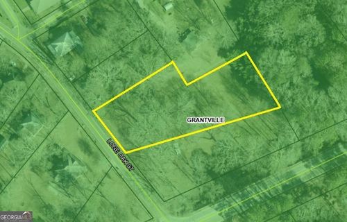 110 Lone Oak St, Grantville, GA, 30220-2066 | Card Image