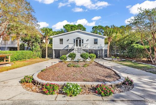 154 Middleton Dr, Pawleys Island, SC, 29585-7579 | Card Image