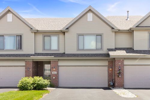 8227 Auburn Ln, Frankfort, IL, 60423-1717 | Card Image