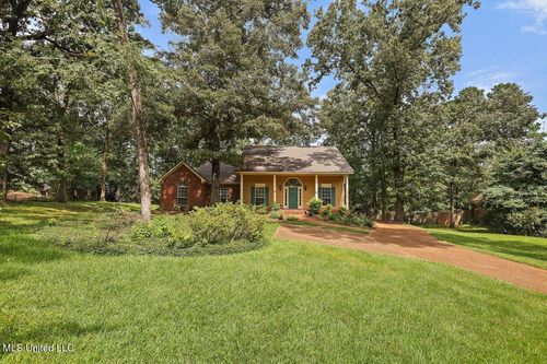 136 Aspen Dr, Madison, MS, 39110-9712 | Card Image