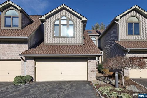 t002-102 Aspen Ct, Norwood, NJ, 07648-2005 | Card Image