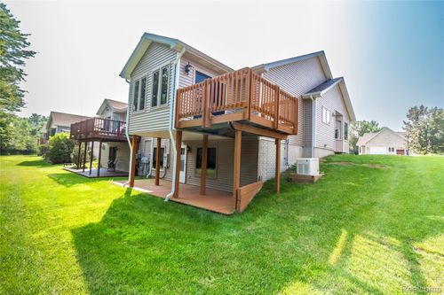 9285 Monica Dr, Davison, MI, 48423-2861 | Card Image