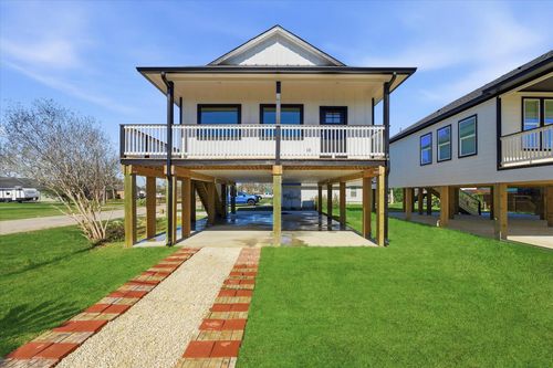 230 S Y St, La Porte, TX, 77571-6659 | Card Image