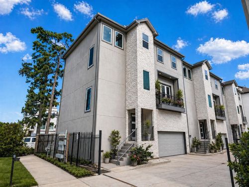 1565 W 22nd St, Houston, TX, 77008-1501 | Card Image