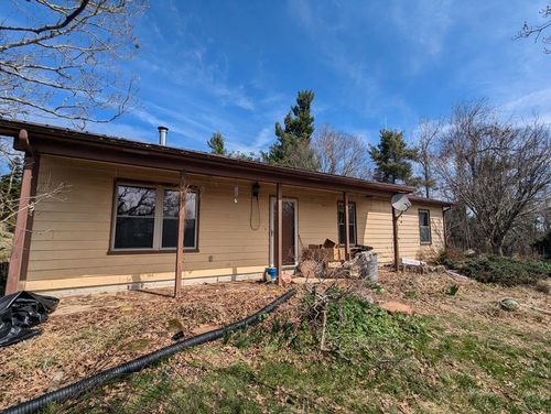 8926 Valley Dr, Copper Hill, VA, 24079 | Card Image