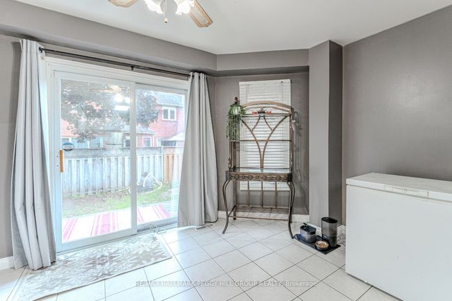 188 Kozlov St, House other with 4 bedrooms, 3 bathrooms and 3 parking in Barrie ON | Image 4