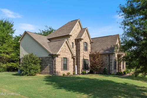 6901 Cataloochee Ln, Olive Branch, MS, 38654-5511 | Card Image